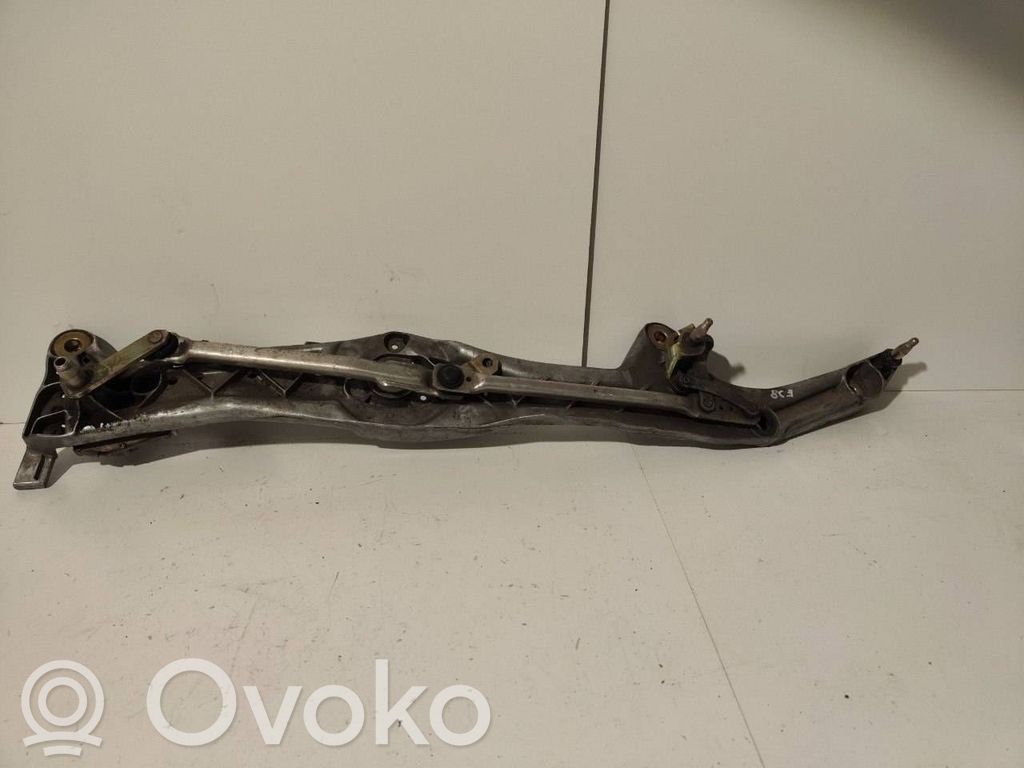 BMW 7 E38 Etupyyhkimen vivusto ja moottori 