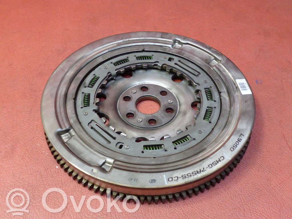 Volante motor   CM5G7A555CD