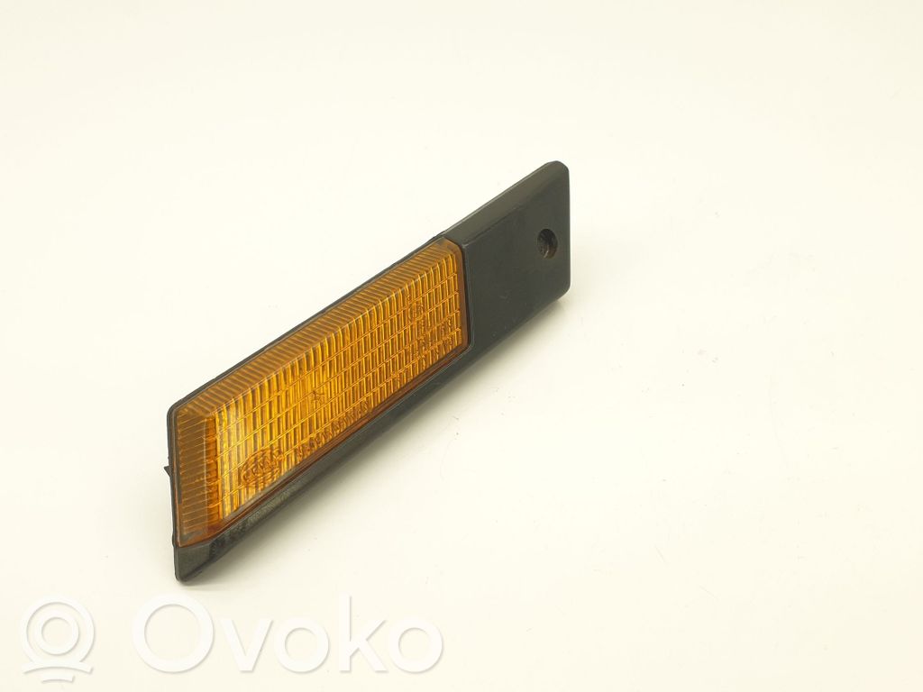 BMW 3 E30 Front fender indicator light 