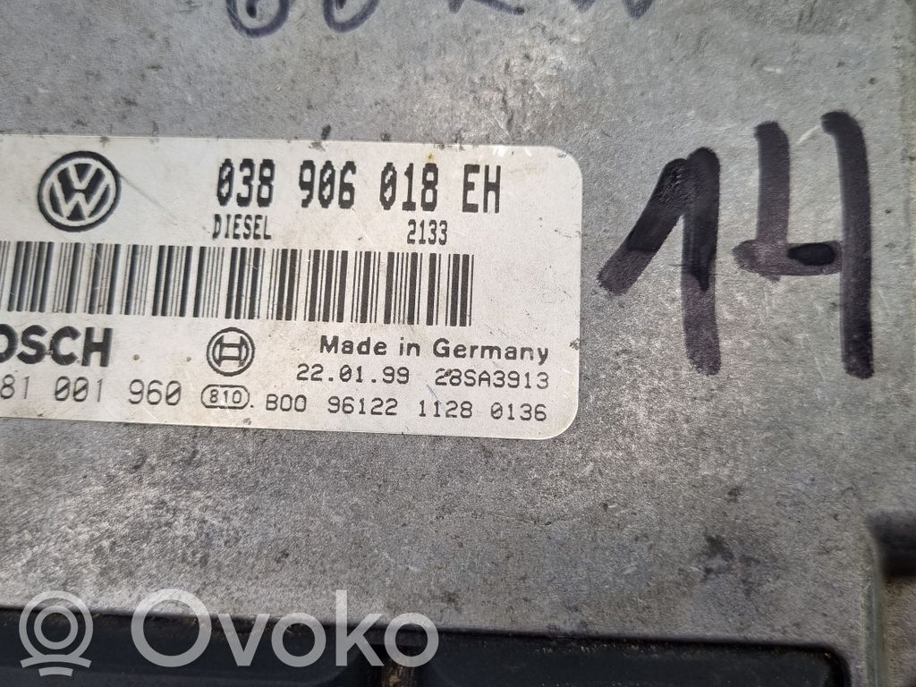 Volkswagen PASSAT B5 Engine control unit/module 