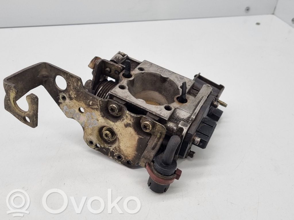 Audi 80 90 B3 Droselinė sklendė 