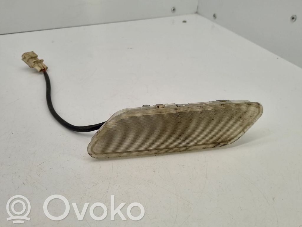 BMW 7 E38 Luz del asiento trasero 