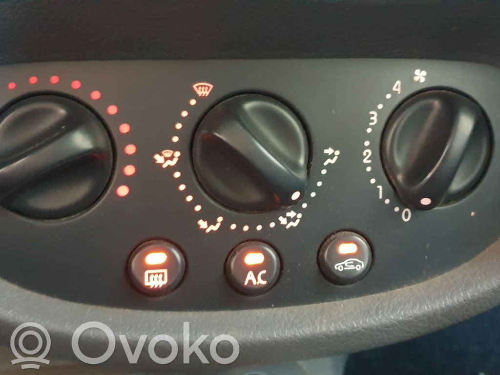 Renault Clio II Climate control unit 