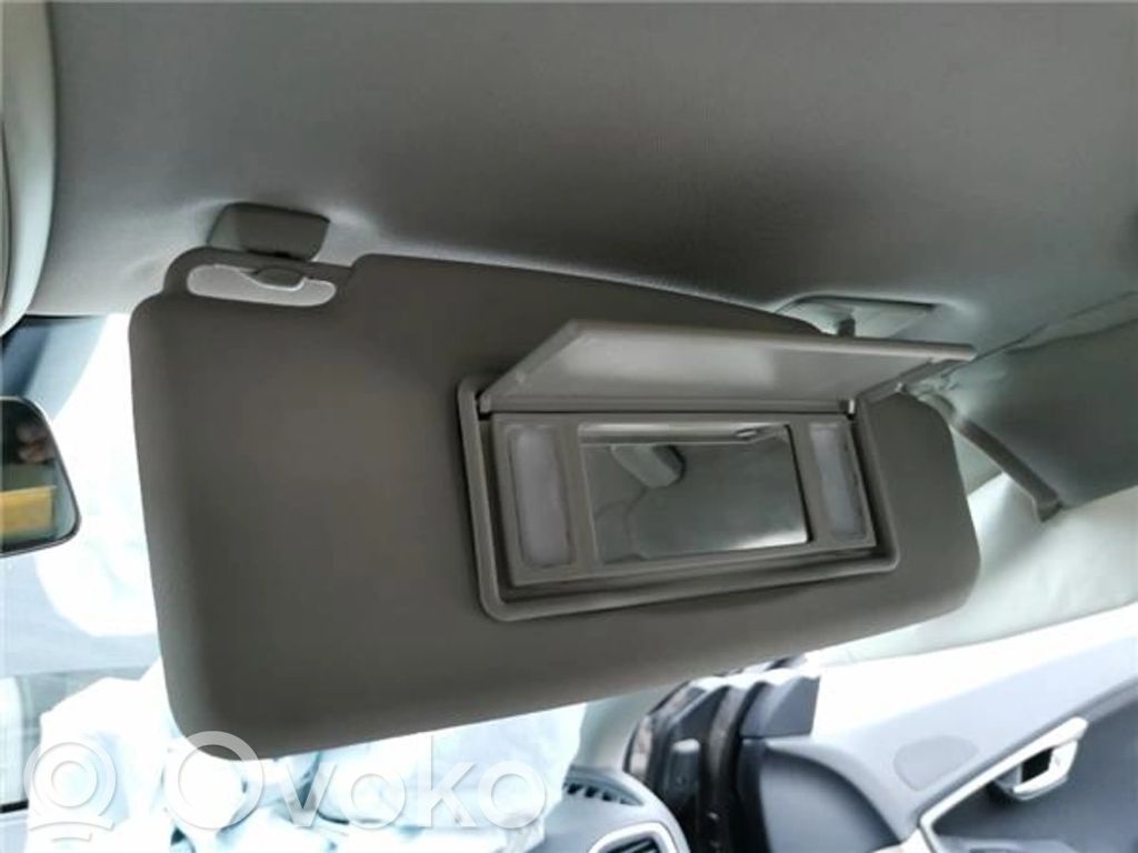 Sun visor