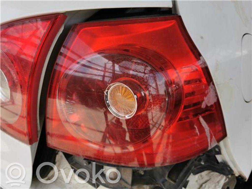 Lámpara de faros/luces traseros