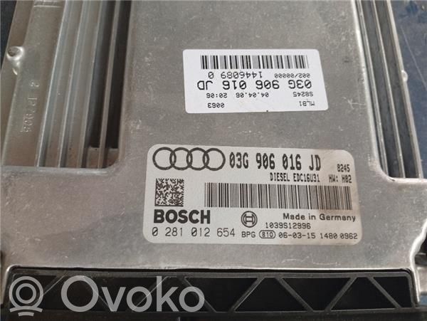 Audi A4 S4 B5 8D Unitate control motor/modul ECU 