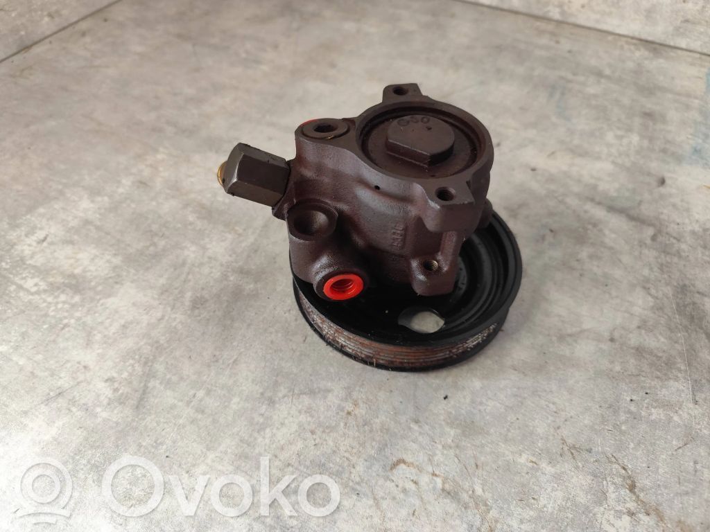 Ford Mondeo Mk III Power steering pump 