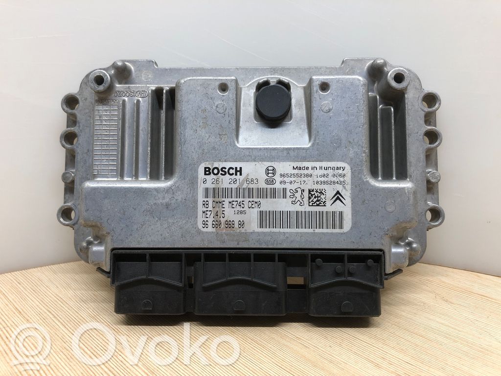 Peugeot 307 Engine control unit/module 