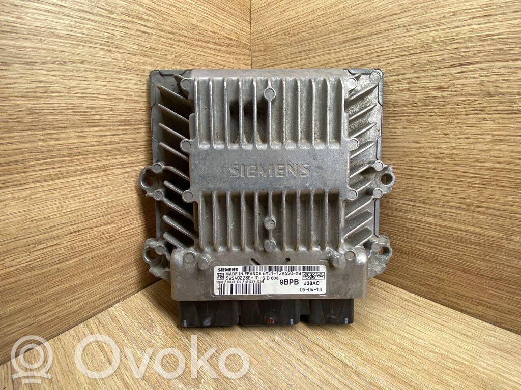 Ford Focus Engine control unit/module 