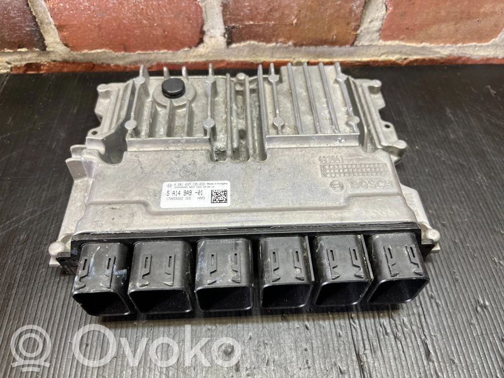 BMW 1 F40 Engine control unit/module ECU 