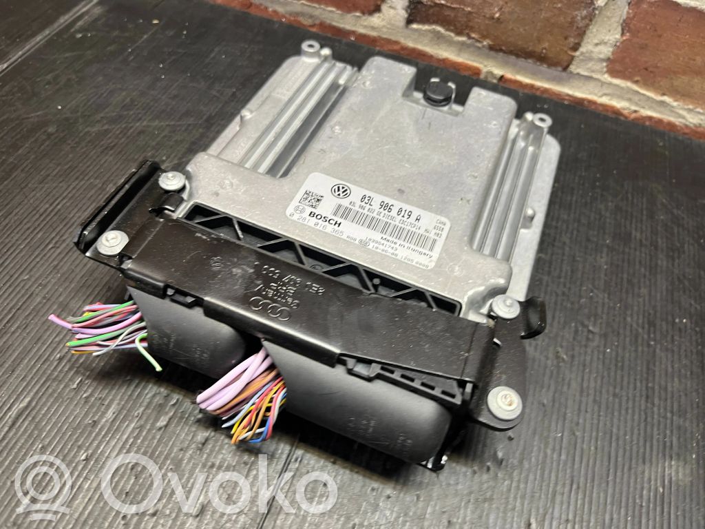 Seat Exeo (3R) Engine control unit/module 