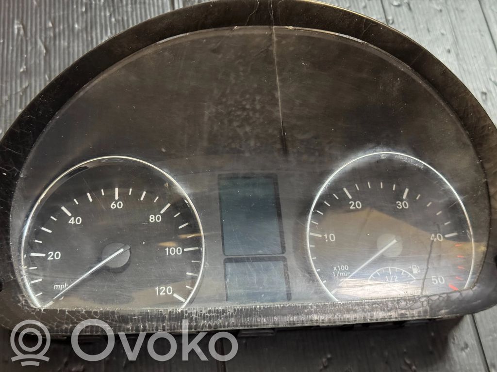Mercedes-Benz Sprinter W906 Licznik / Prędkościomierz 