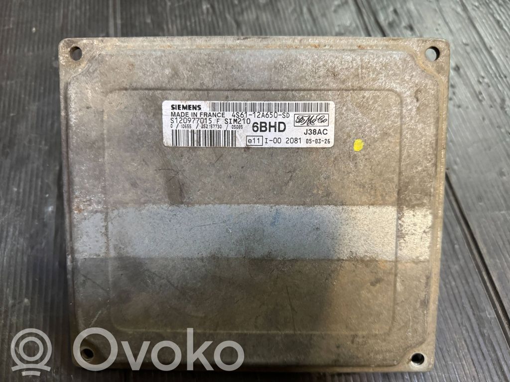 Ford Fiesta Engine control unit/module 