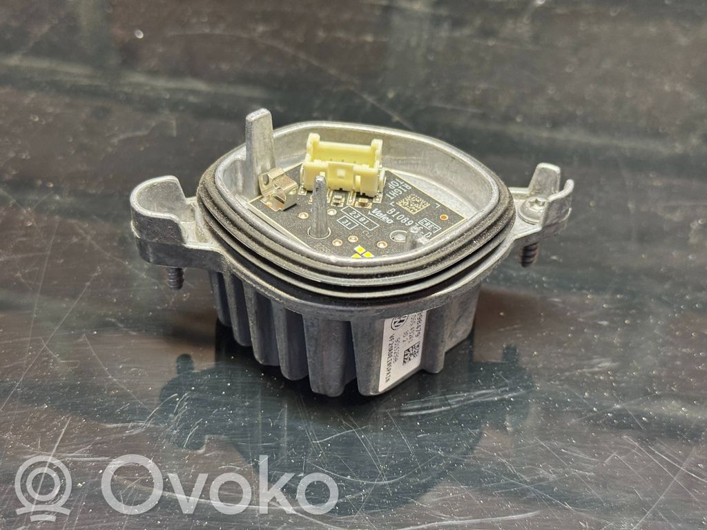 Volkswagen PASSAT B8 Module de contrôle de ballast LED 