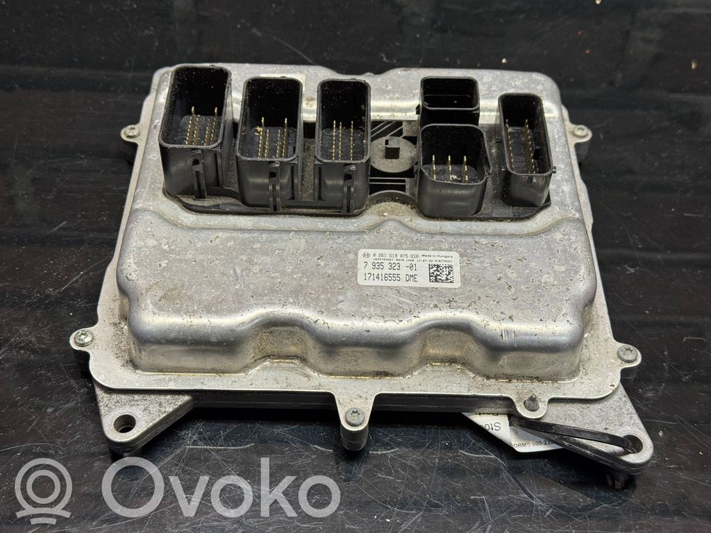 BMW 3 F30 F35 F31 Engine control unit/module 