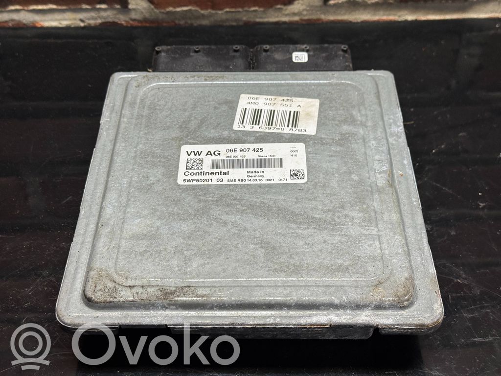 Audi Q7 4M Engine control unit/module 