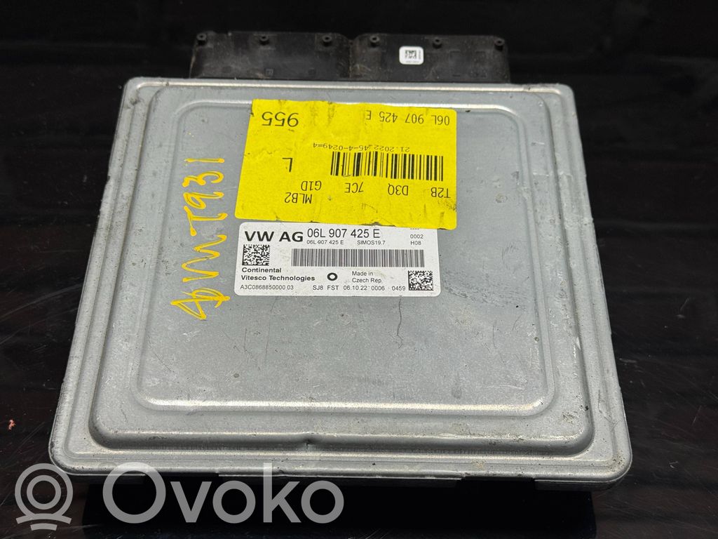 Audi A4 S4 B9 8W Engine control unit/module 