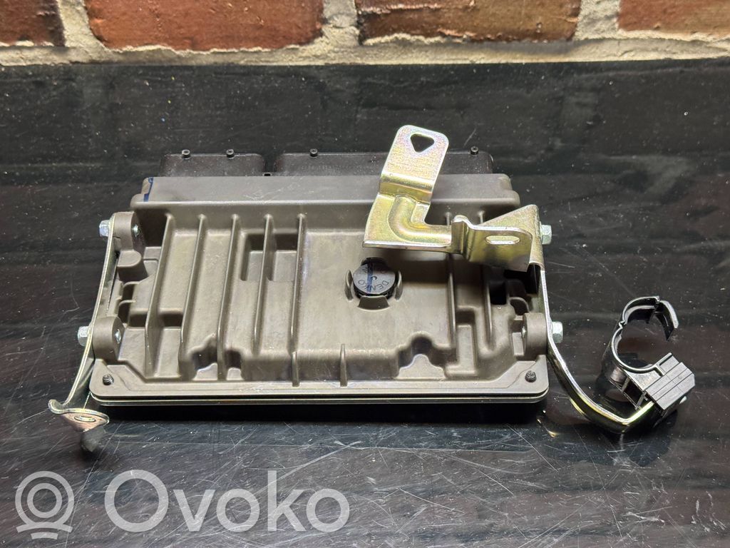 Toyota C-HR I Engine control unit/module 