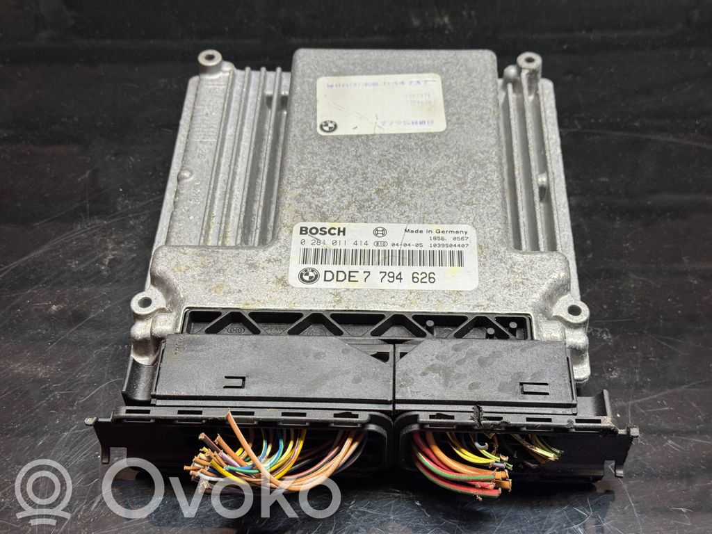 BMW X3 E83 Engine control unit/module 