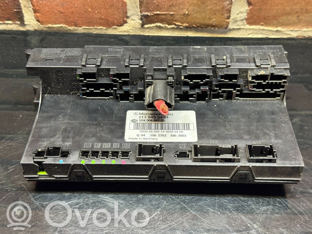 Mercedes-Benz E W211 Fuse module 