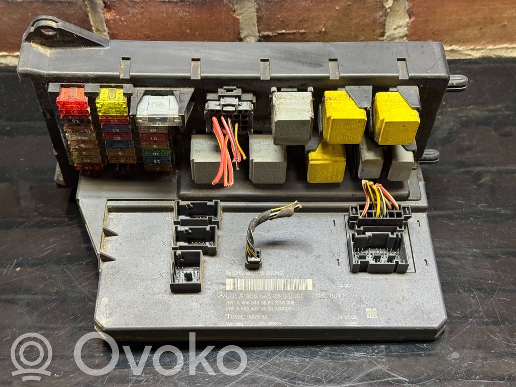 Mercedes-Benz Sprinter W906 Módulo de fusible 