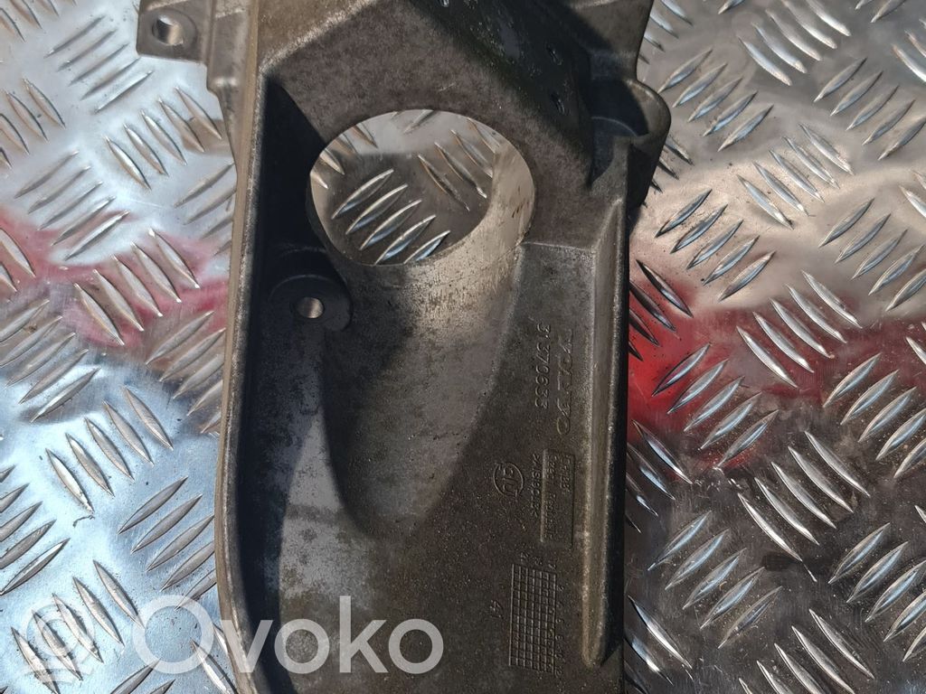 Engine mounting bracket   31370633