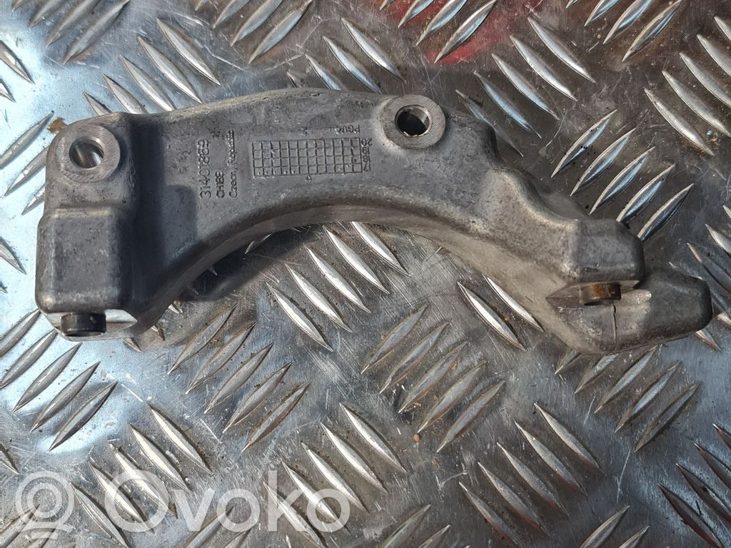 Volvo XC90 Other engine bay part 
