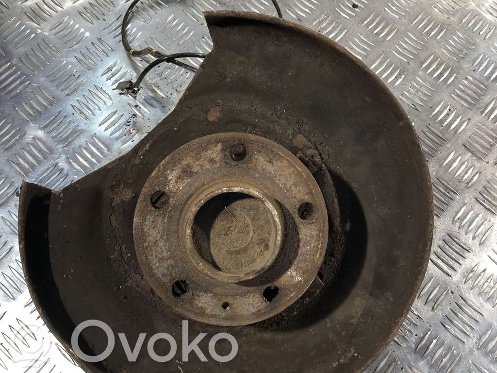 Volvo S60 Mangueta de dirección de rueda trasera 