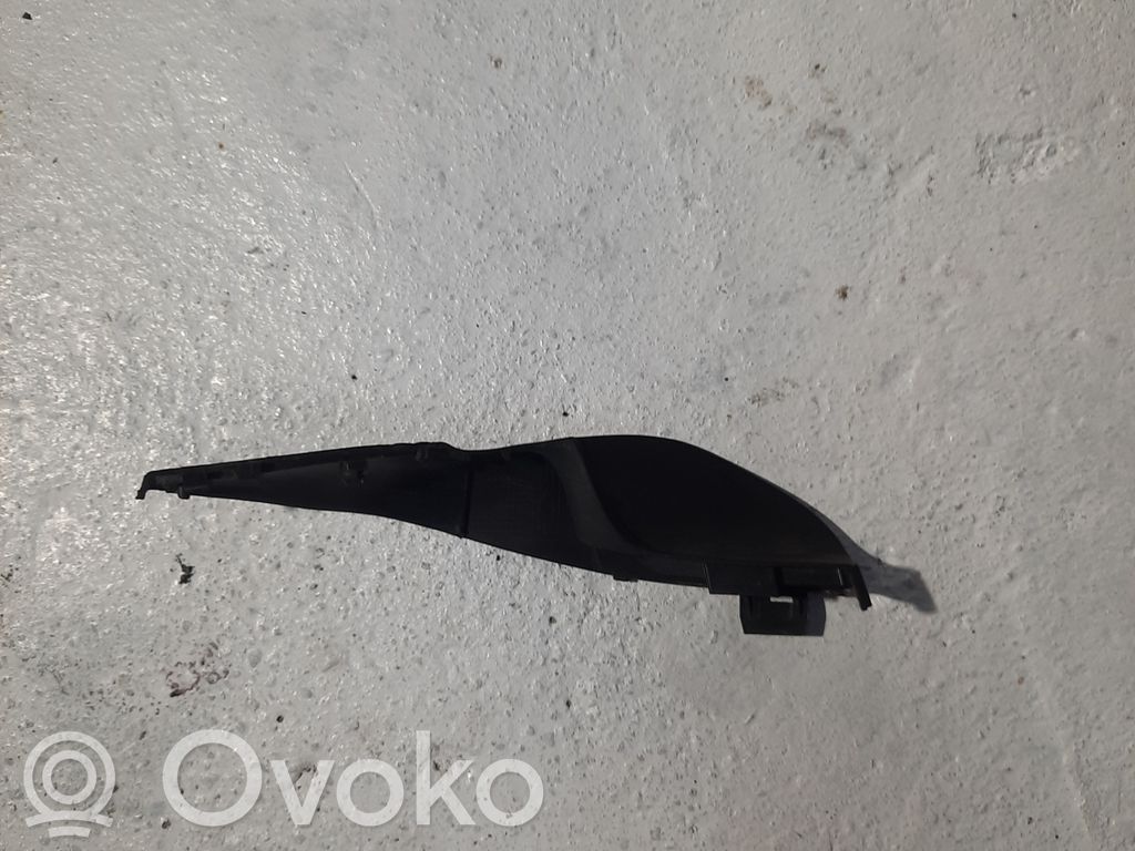 Volvo V70 Wiper trim 