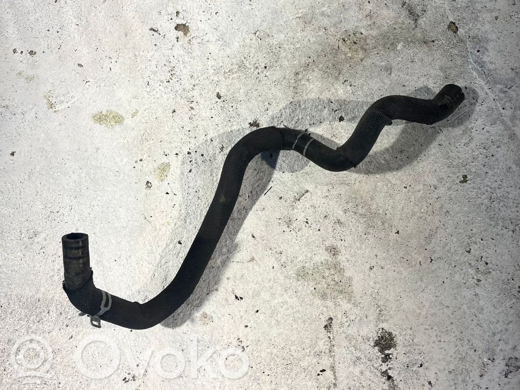 Volvo V40 Engine coolant pipe/hose 