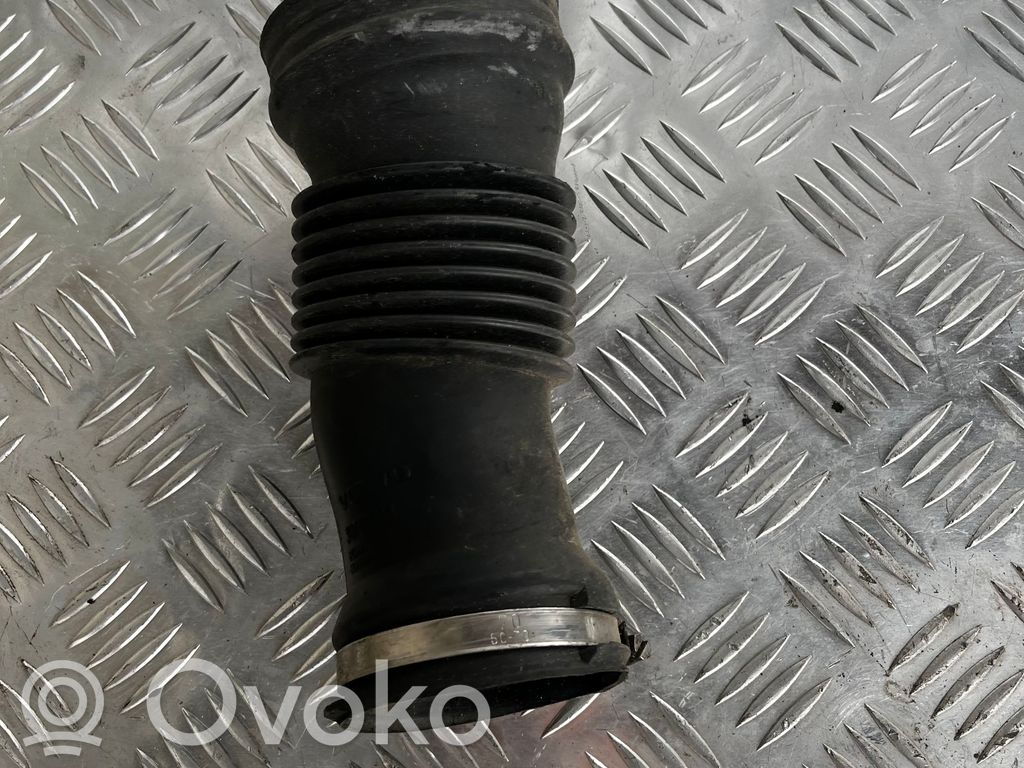 Volvo XC70 Šļūtene (-es) / caurule (-es) 