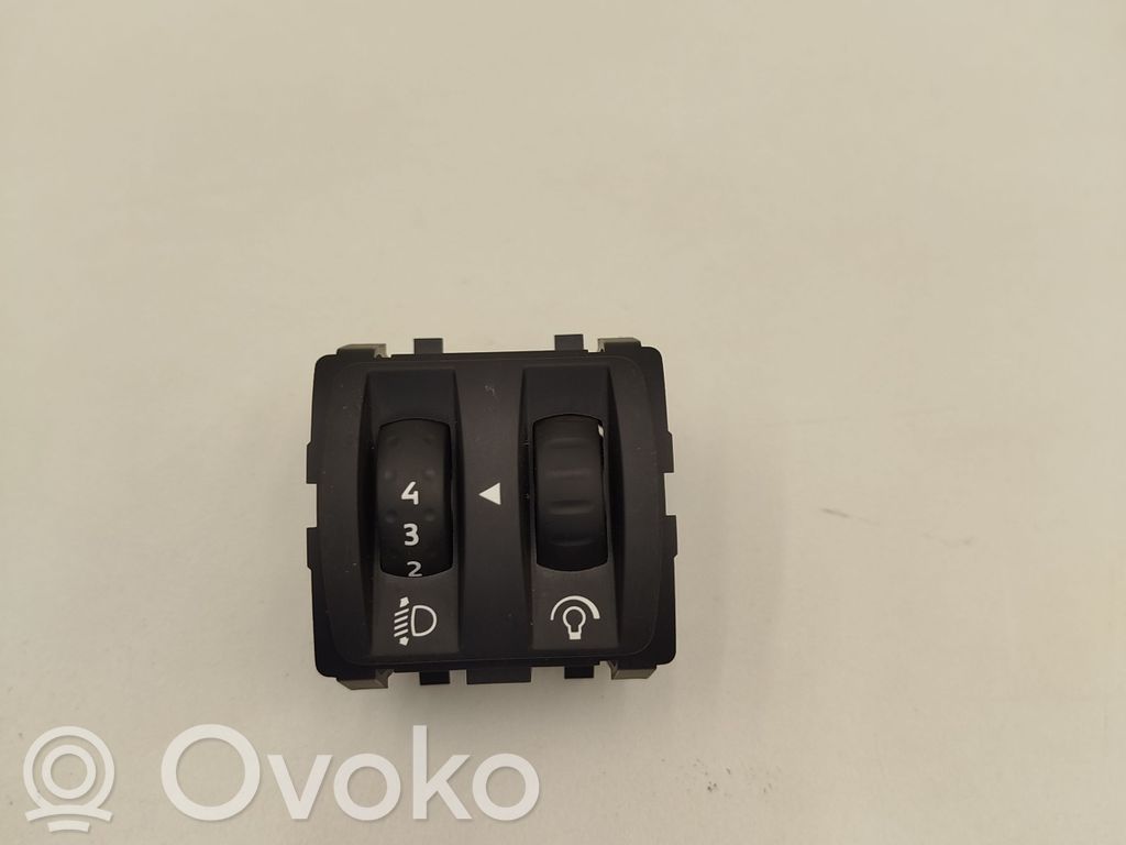 Renault Megane IV Light switch 