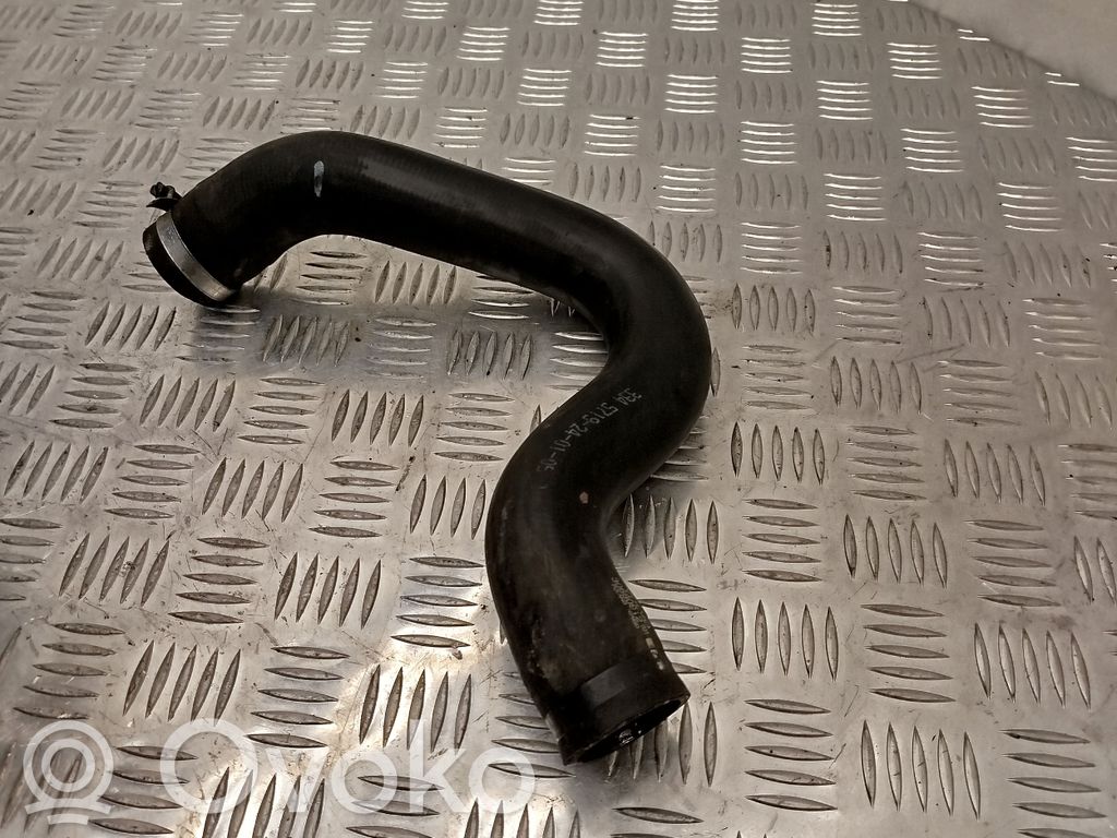 Volvo V70 Engine coolant pipe/hose 