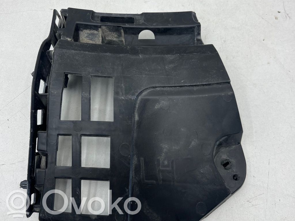 Volvo XC40 Front bumper mounting bracket 