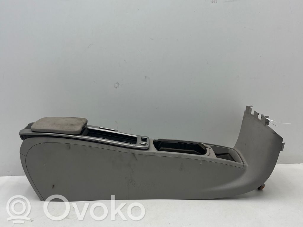 Volvo V50 Center console 