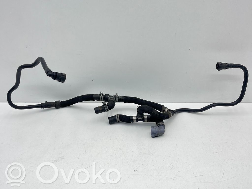 Volvo V60 Engine coolant pipe/hose 