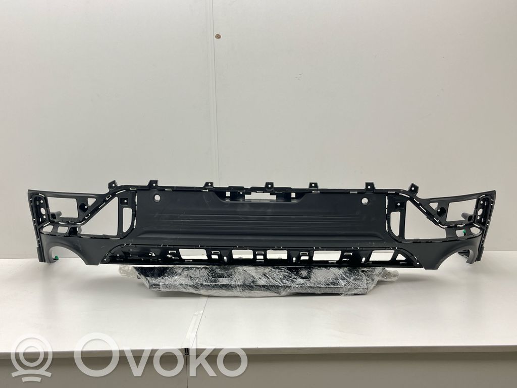 Lynk & co 01 Moldura inferior del parachoques trasero 