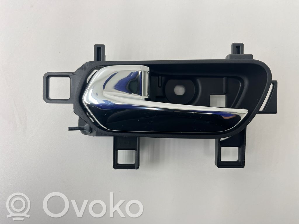 Nissan Juke II F16 Klamka wewnętrzna drzwi przednich 