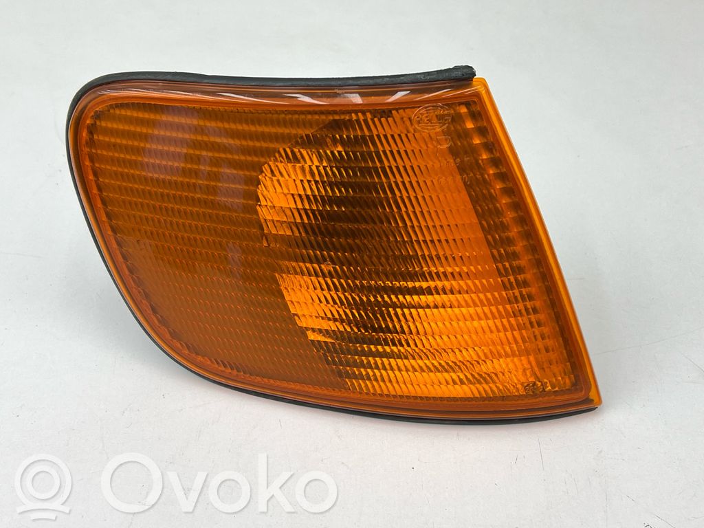 Audi 100 S4 C4 Front indicator light 