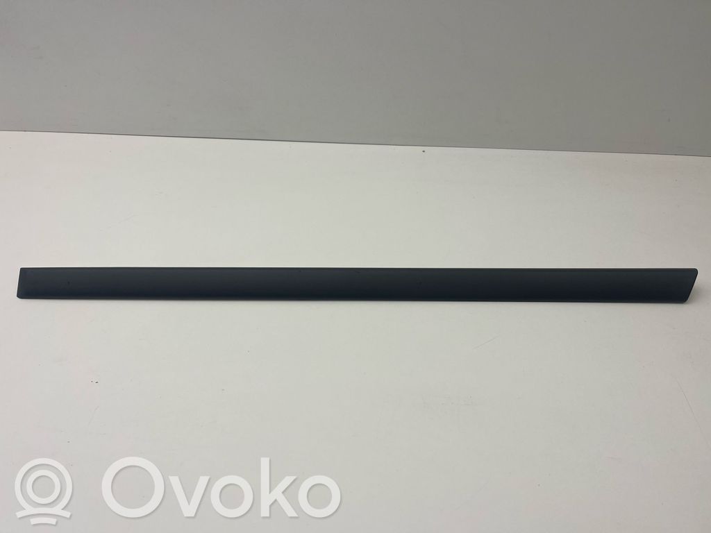 BMW 5 E39 Listón embellecedor de la puerta delantera (moldura) 