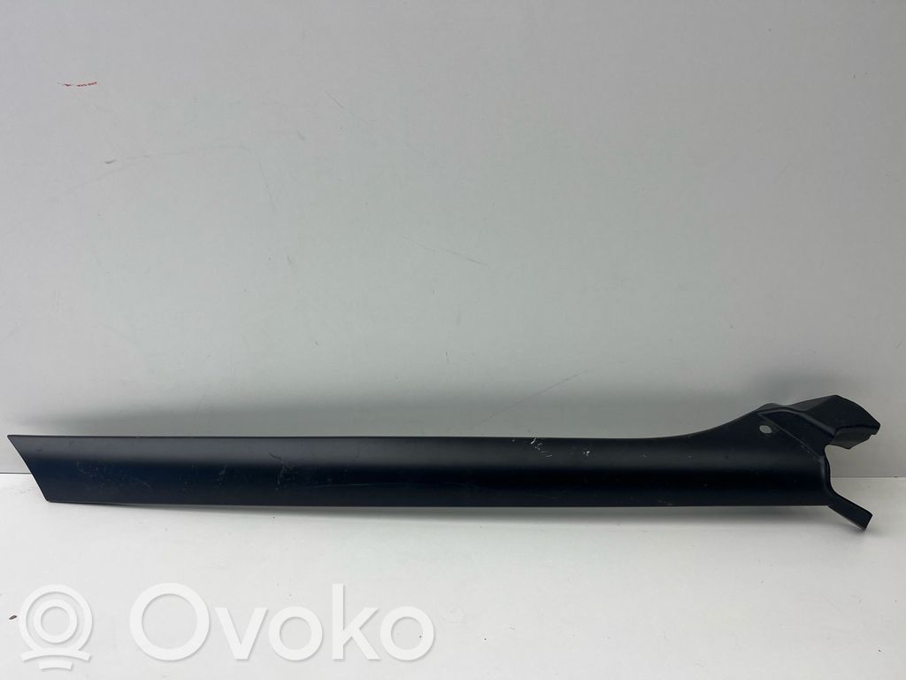 Listwa szyby czołowej / przedniej   DCB000315