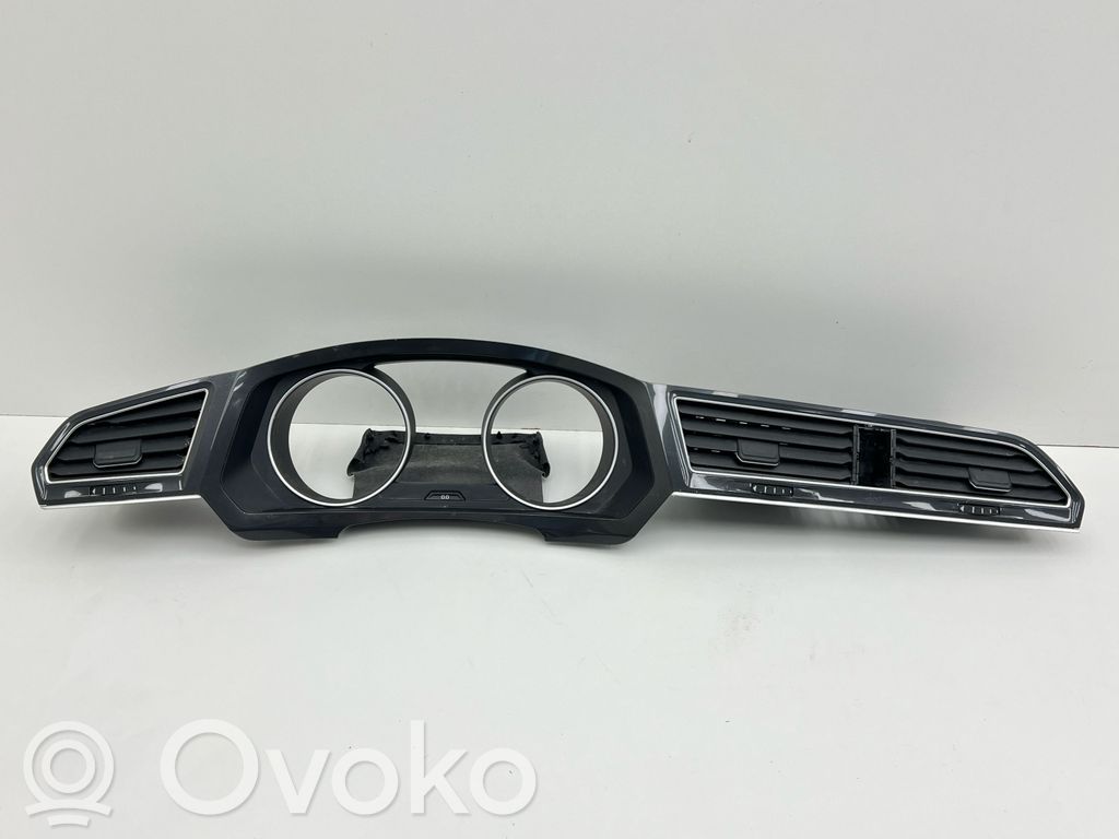 Konsola środkowa / Radio / GPS   5NB815719,5NB815735