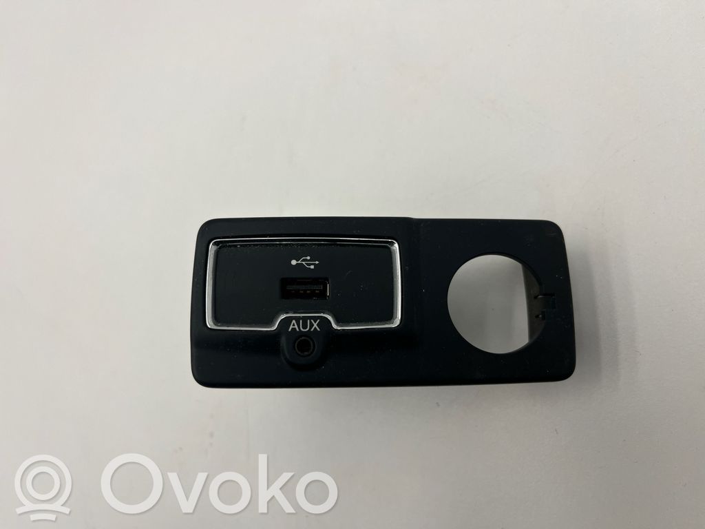 Gniazdo / Złącze USB   07357049620,35208804