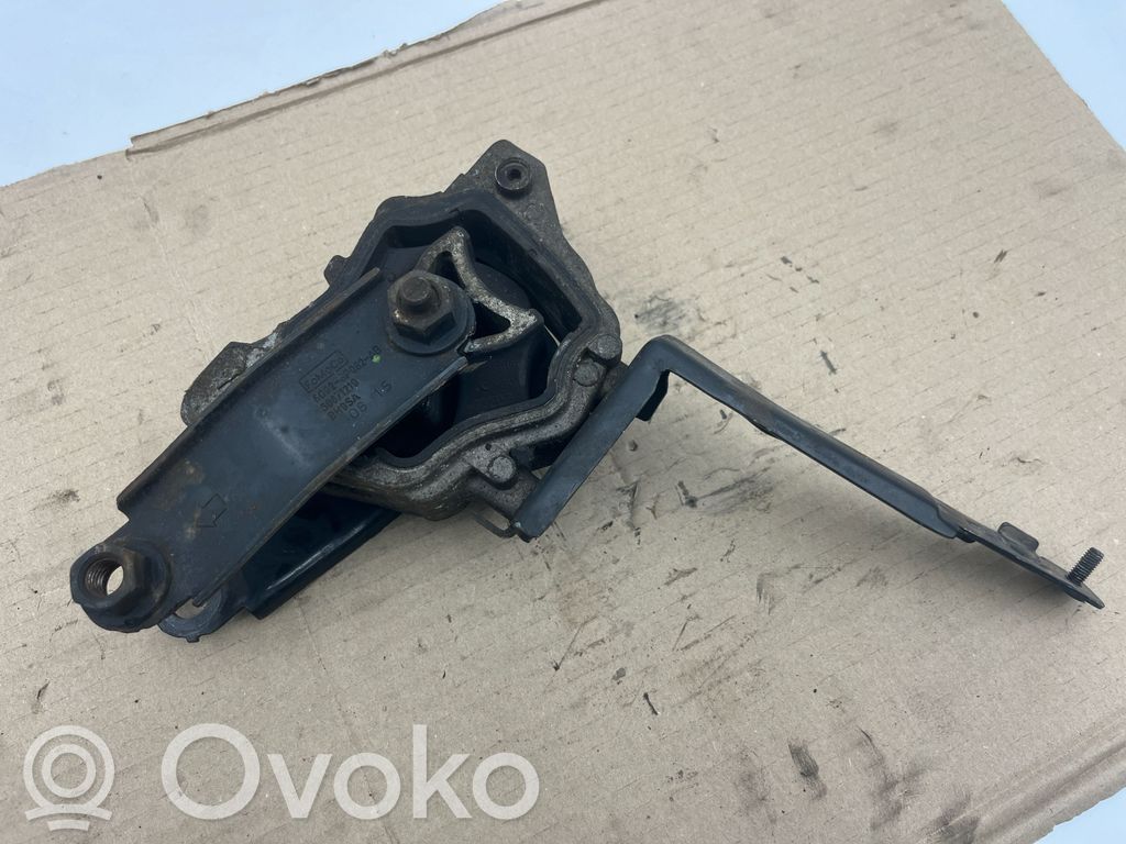 Volvo V60 Engine mount bracket 