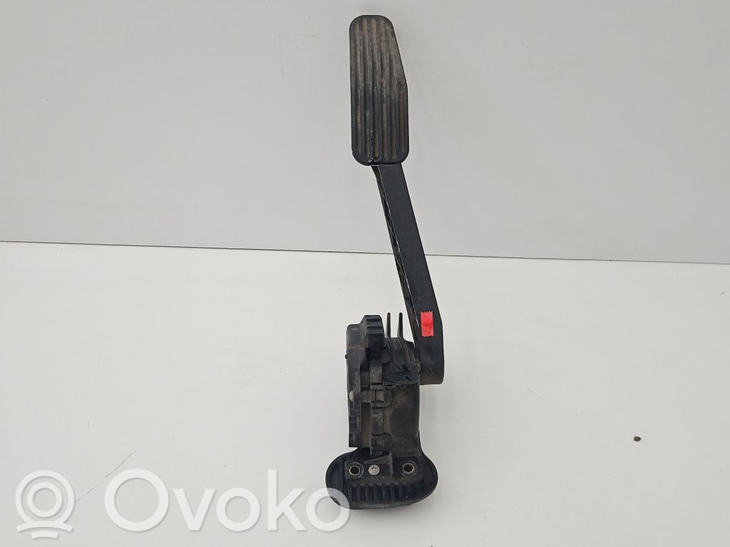 Volvo S80 Kaasupoljin 