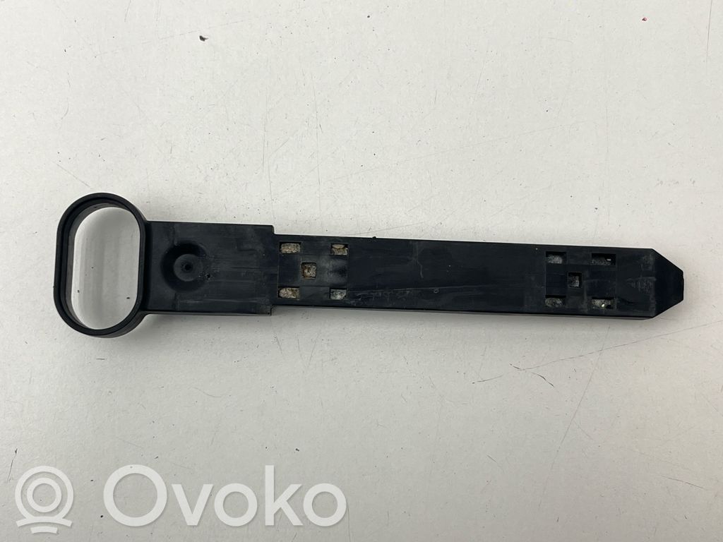 Volvo V60 Ajovalon kannake 