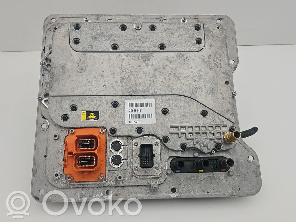 Inversor/convertidor de voltaje   30659942,0015497