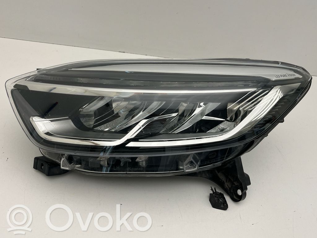 Renault Captur Headlight/headlamp 