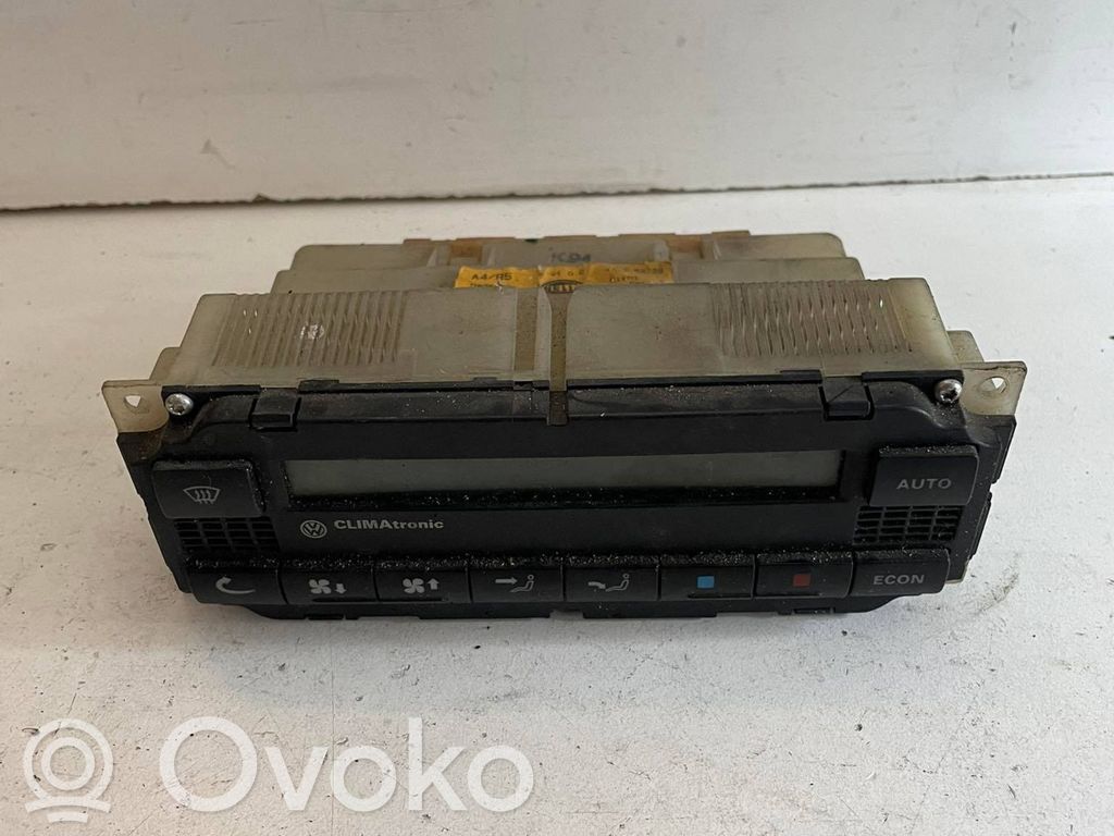 Volkswagen PASSAT B5 Climate control unit 