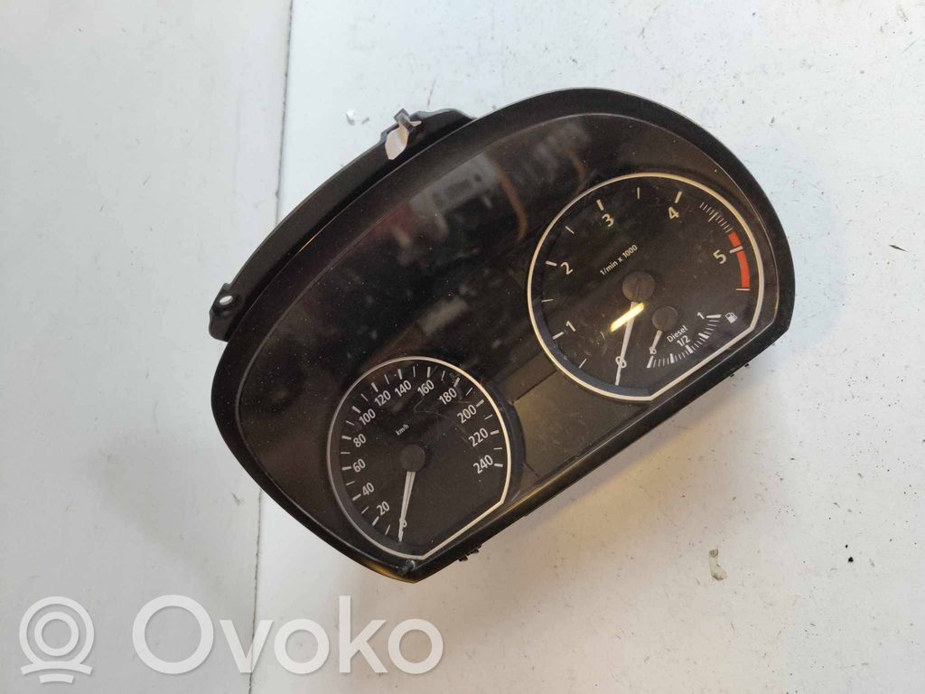 BMW 1 E81 E87 Spidometrs (instrumentu panelī) 